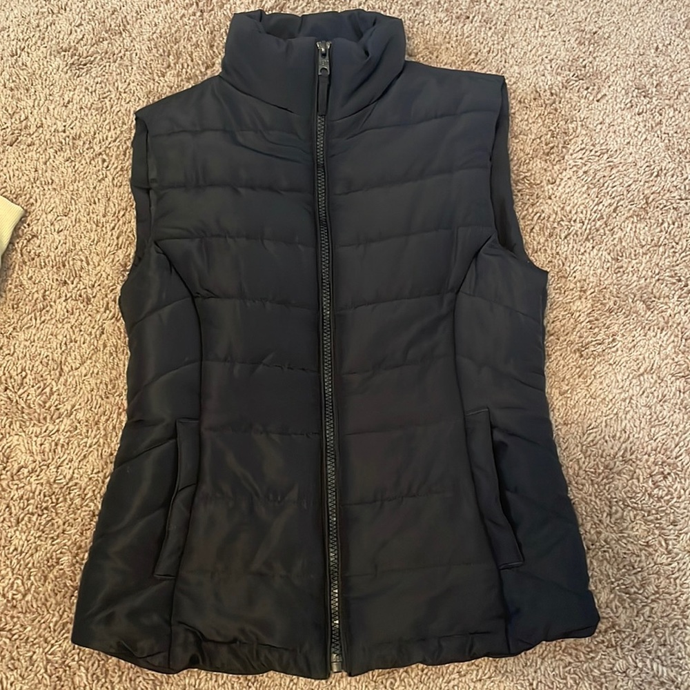 Aeropostale vest, black, extra small
